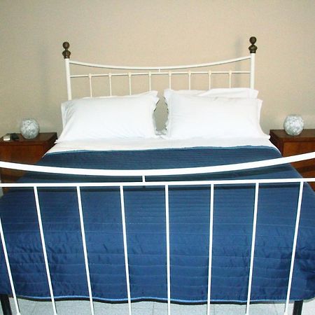 Ari B&B Montesilvano Bagian luar foto