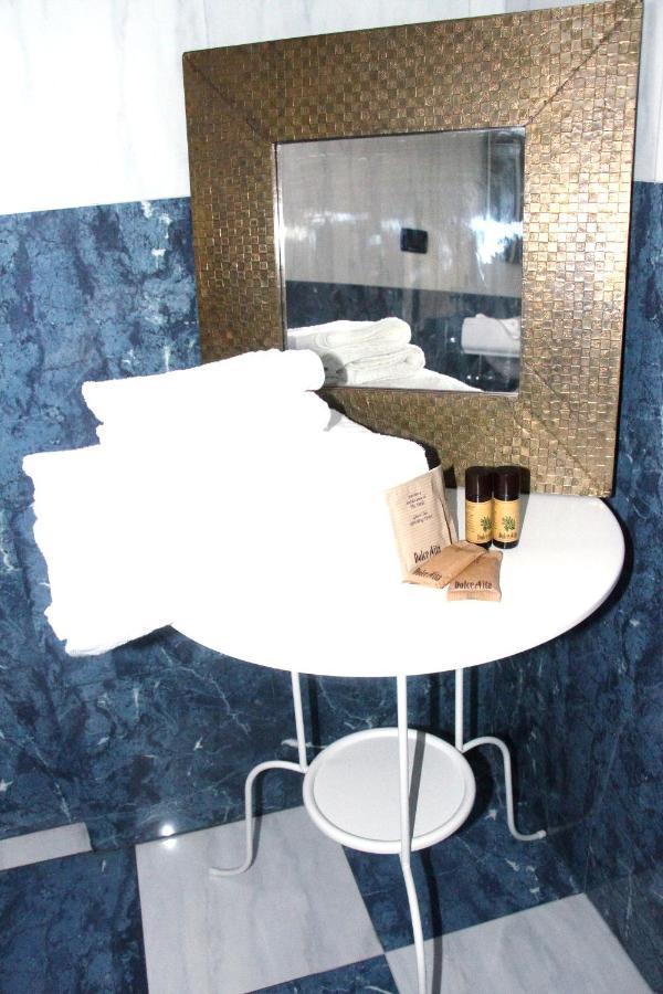 Ari B&B Montesilvano Bagian luar foto