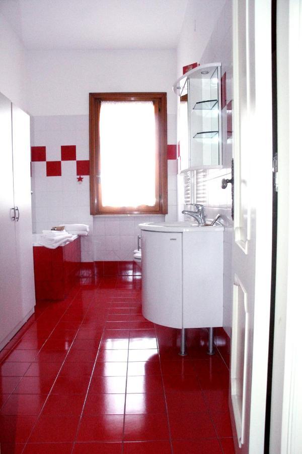 Ari B&B Montesilvano Bagian luar foto