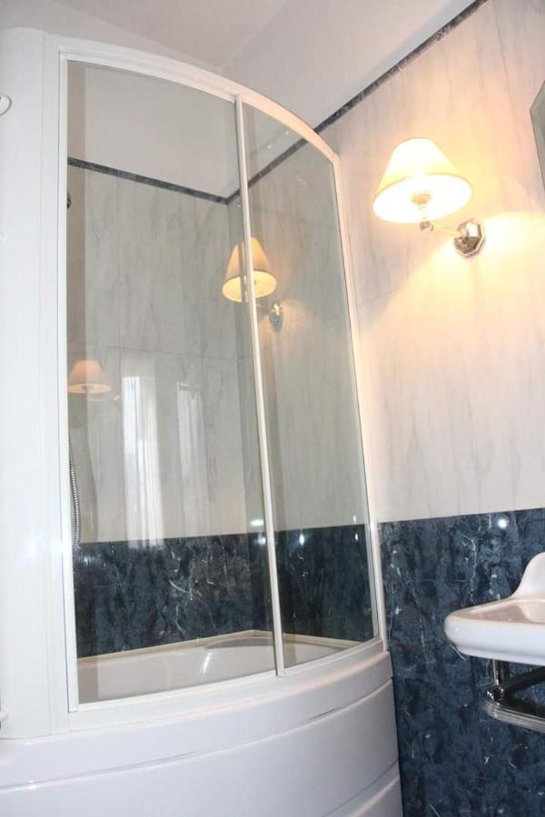Ari B&B Montesilvano Bagian luar foto