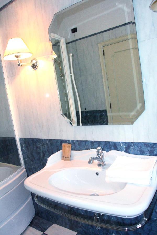 Ari B&B Montesilvano Bagian luar foto